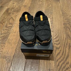 Teva RE Ember MOC black size 8